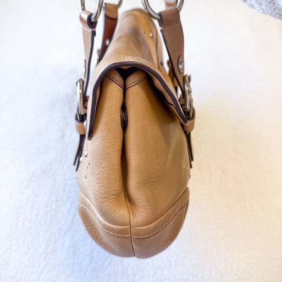 DNB - Picture 4 of 15